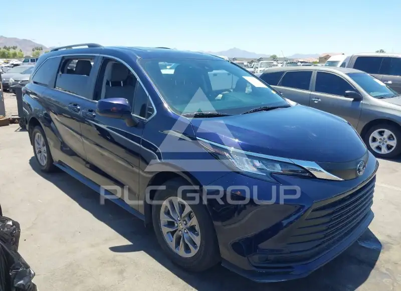 2023 Toyota SIENNA фото