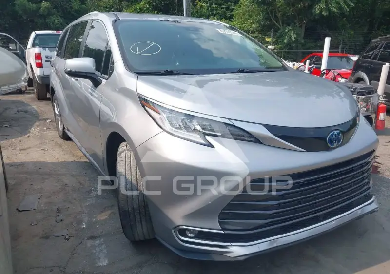 2023 Toyota SIENNA фото