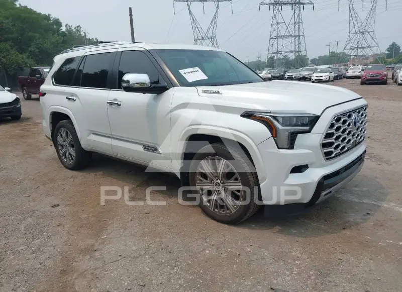 2023 Toyota SEQUOIA фото