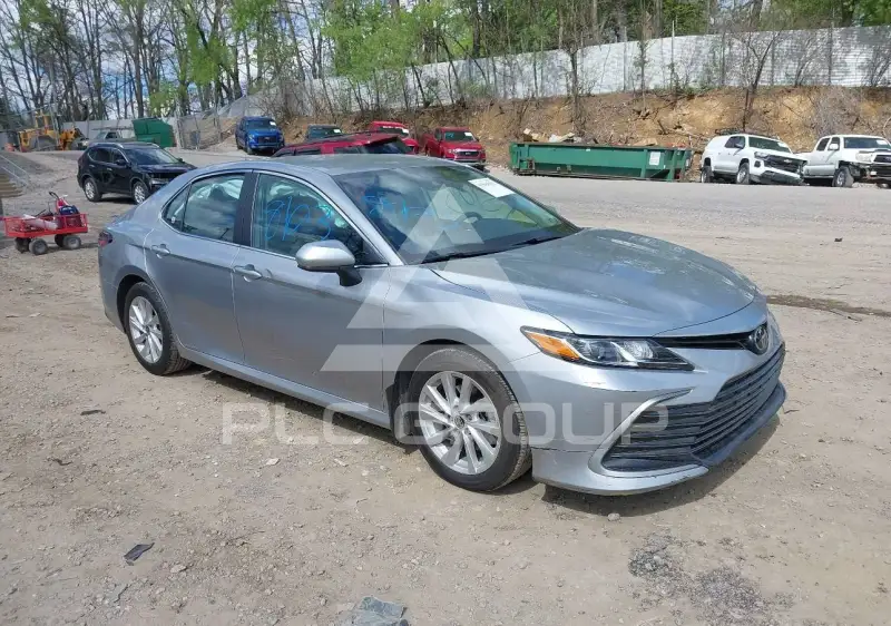 2023 Toyota CAMRY фото