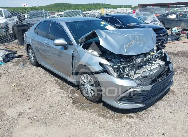 2023 Toyota CAMRY фото