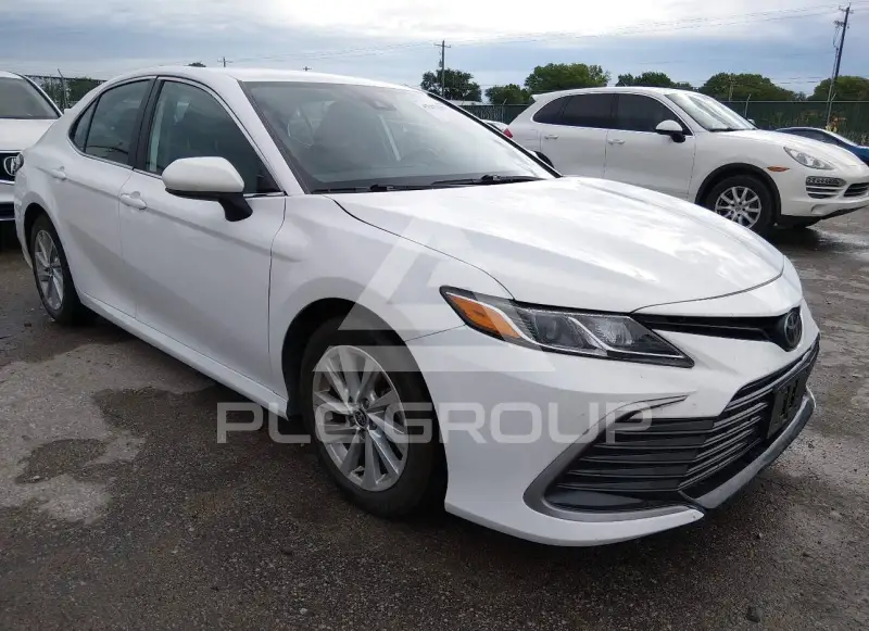 2023 Toyota CAMRY photo