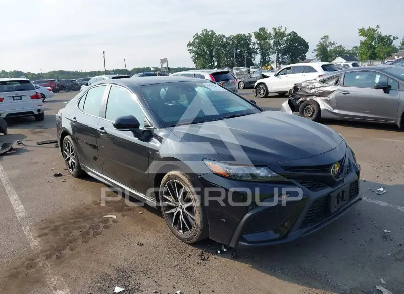 2023 Toyota CAMRY фото