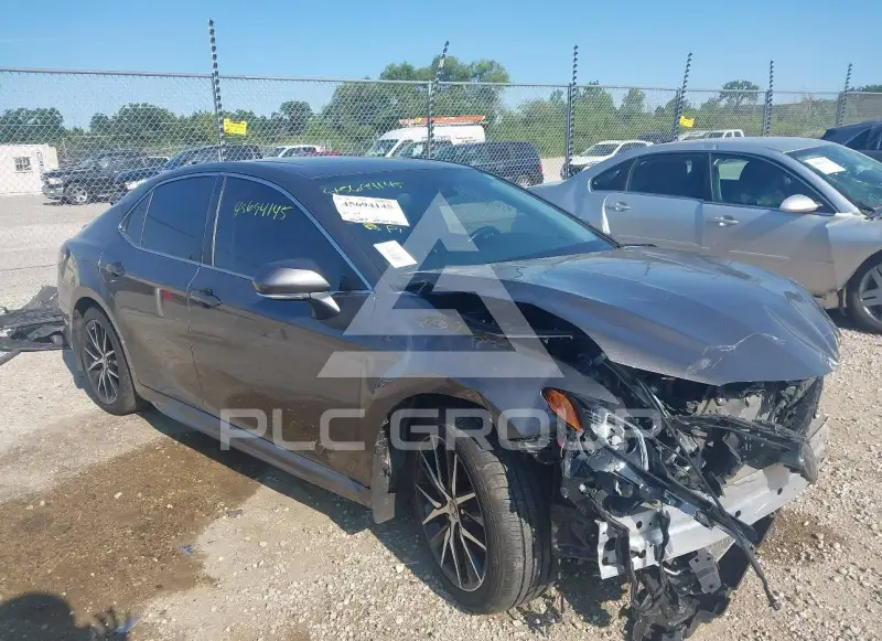 2023 Toyota CAMRY photo