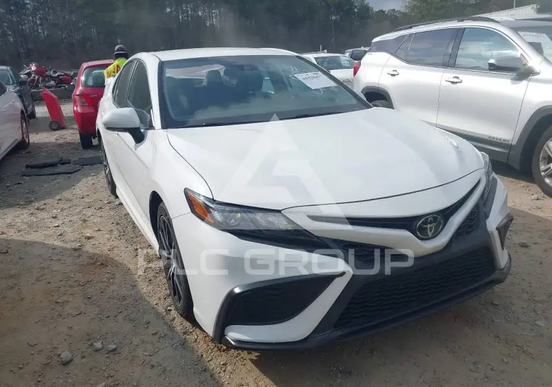 2023 Toyota CAMRY фото