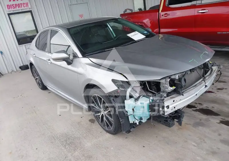 2023 Toyota CAMRY фото
