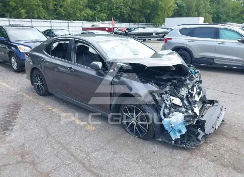 2023 Toyota CAMRY фото