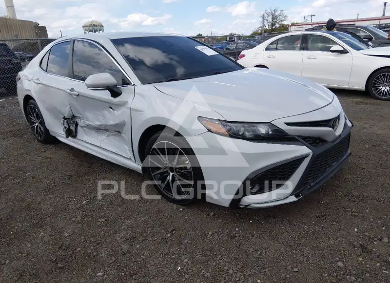 2023 Toyota CAMRY фото