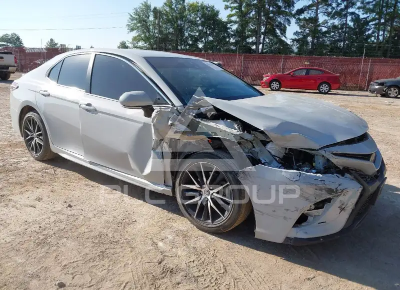 2023 Toyota CAMRY фото