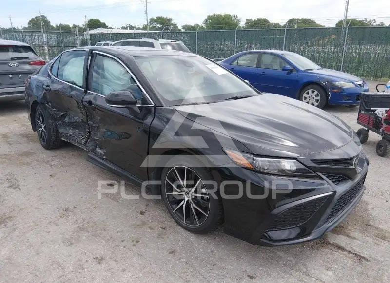 2023 Toyota CAMRY фото