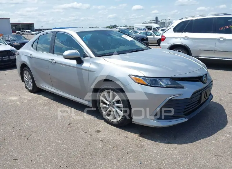 2023 Toyota CAMRY фото