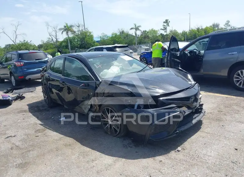 2023 Toyota CAMRY фото