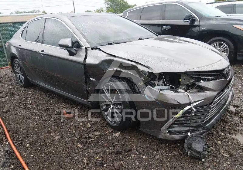 2023 Toyota CAMRY фото