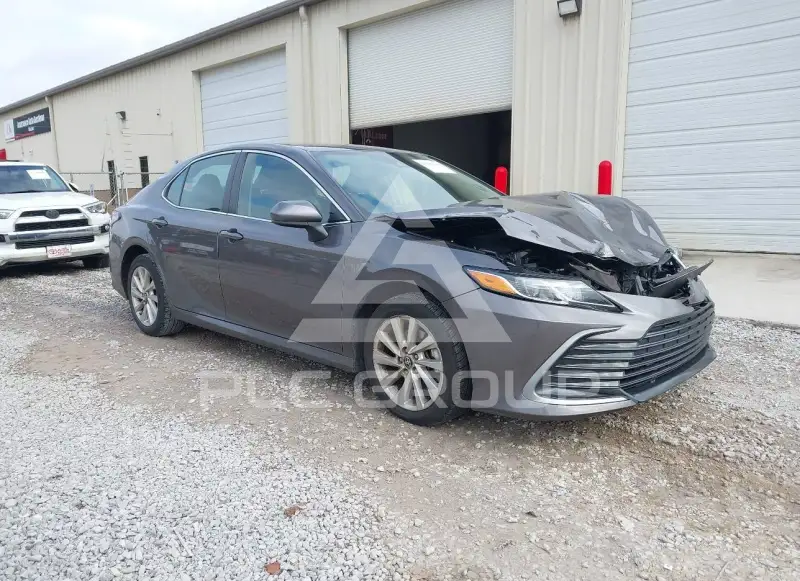 2023 Toyota CAMRY photo