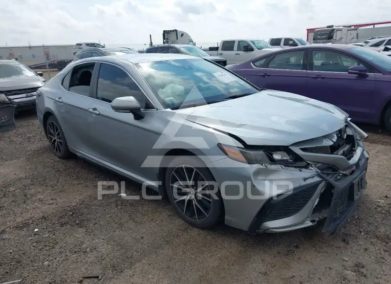 2023 Toyota CAMRY photo