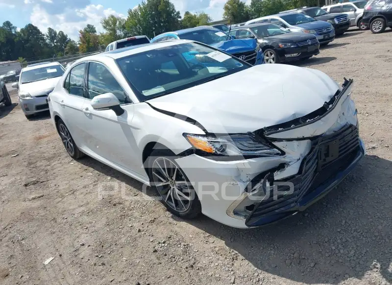 2023 Toyota CAMRY фото