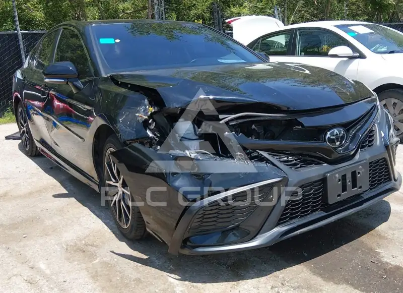 2023 Toyota CAMRY photo
