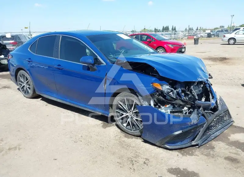 2023 Toyota CAMRY фото