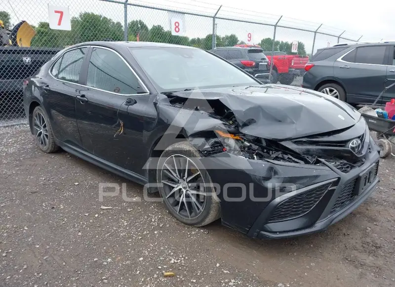 2023 Toyota CAMRY фото