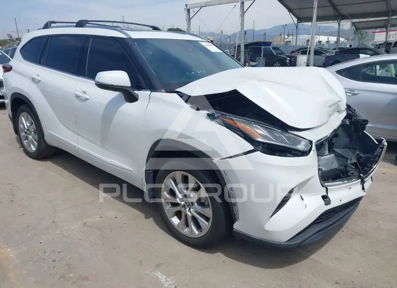2023 Toyota Highlander фото
