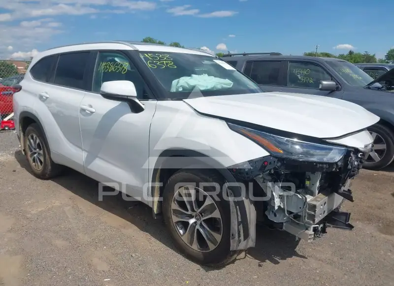 2023 Toyota Highlander фото