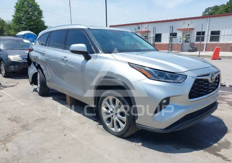 2023 Toyota Highlander фото