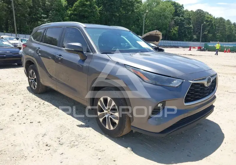 2023 Toyota Highlander фото
