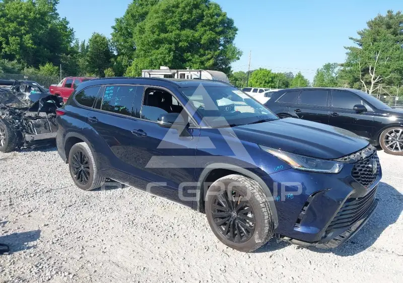 2023 Toyota Highlander фото