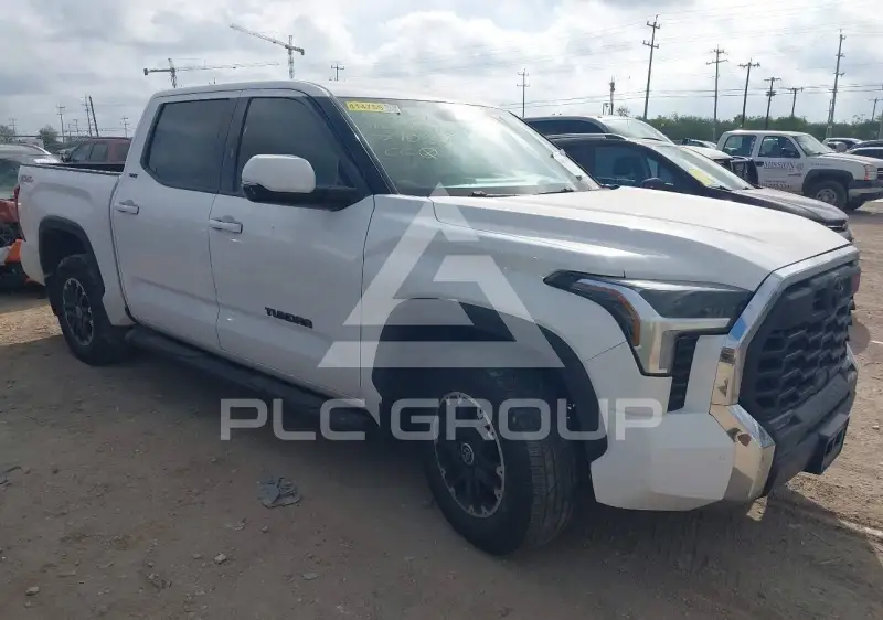 2023 Toyota TUNDRA фото