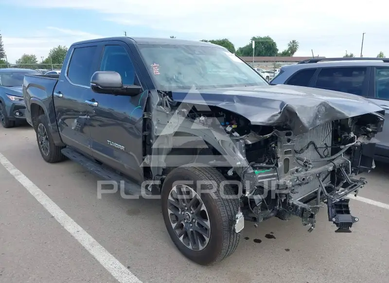 2023 Toyota TUNDRA фото