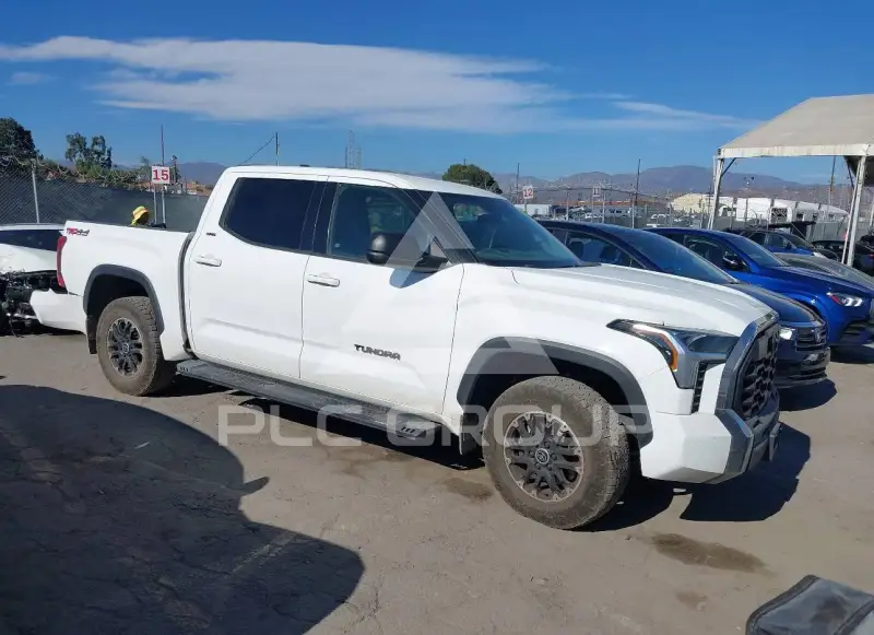 2023 Toyota TUNDRA фото