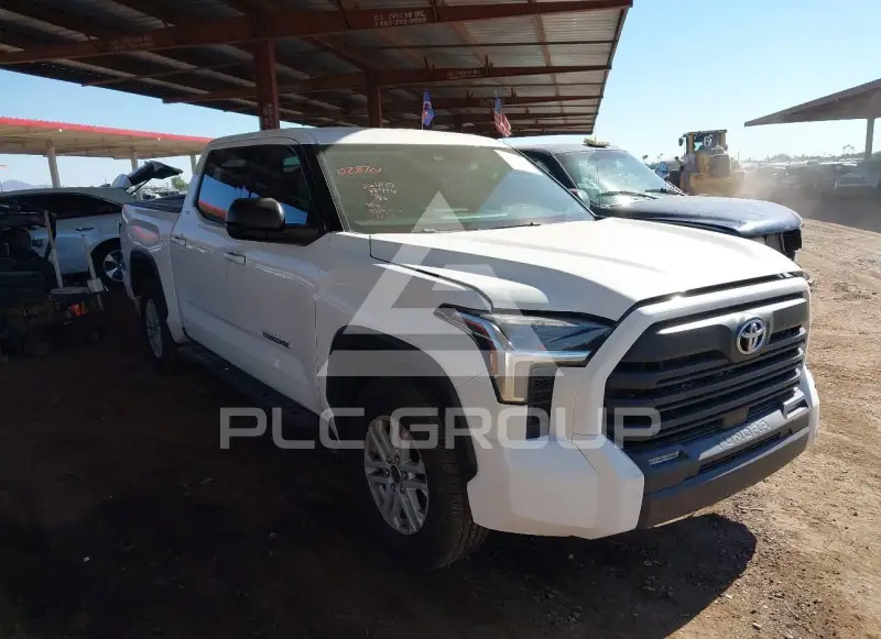 2023 Toyota TUNDRA фото