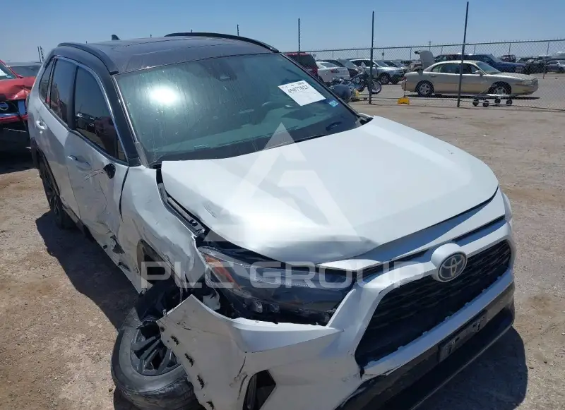 2023 Toyota RAV4 фото