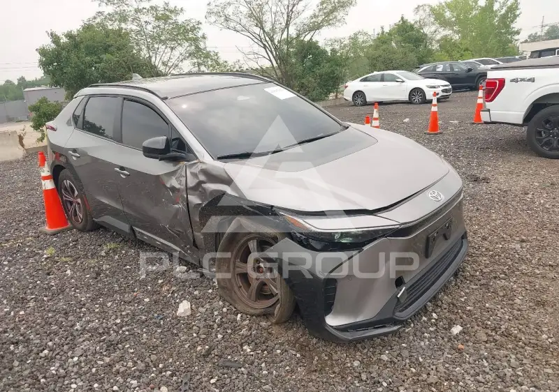 2023 Toyota bZ4X фото
