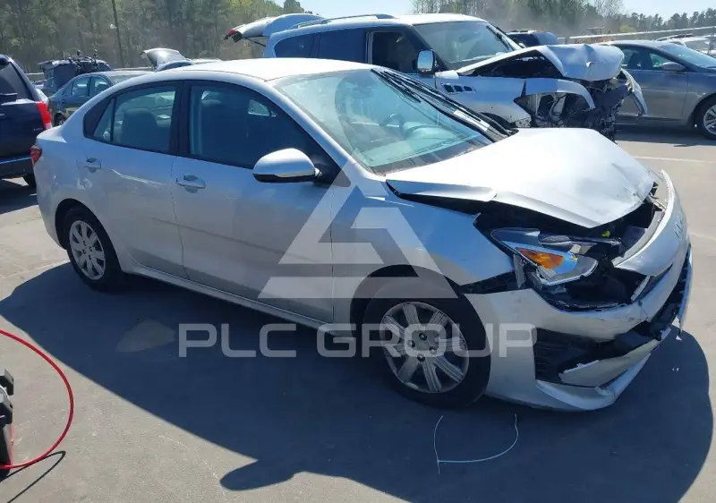 2023 KIA Rio фото
