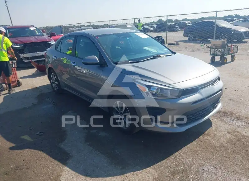 2023 KIA Rio фото