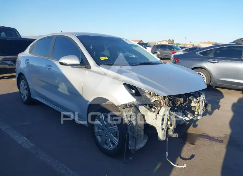 2023 KIA Rio фото