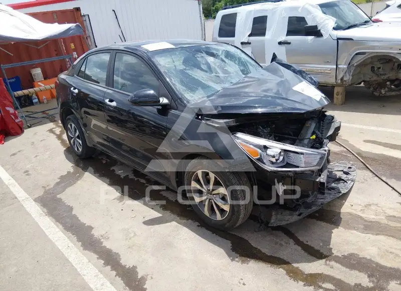 2023 KIA Rio фото