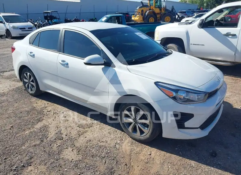 2023 KIA Rio фото