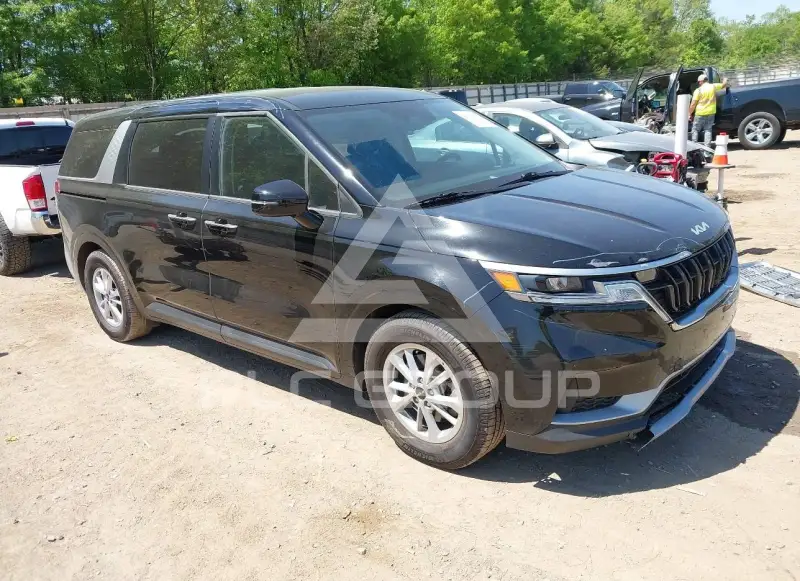 2023 KIA Carnival фото