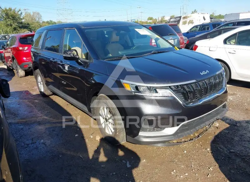 2023 KIA Carnival photo