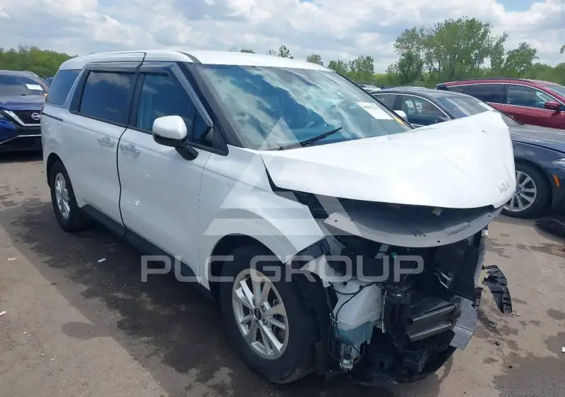 2023 KIA Carnival photo