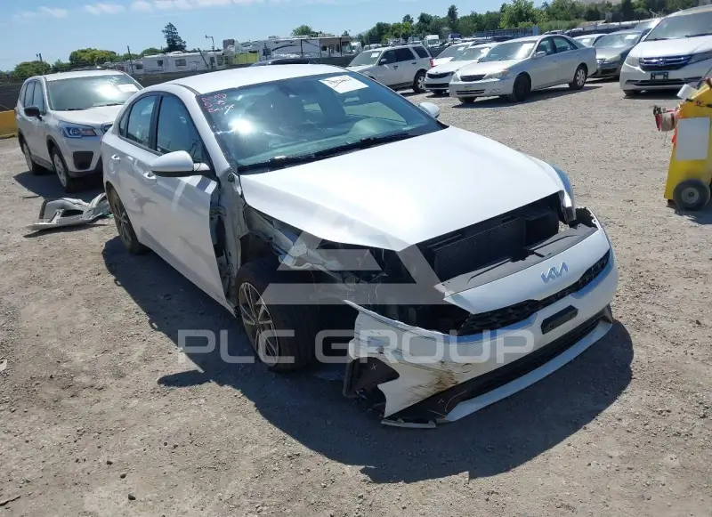 2023 KIA Forte фото