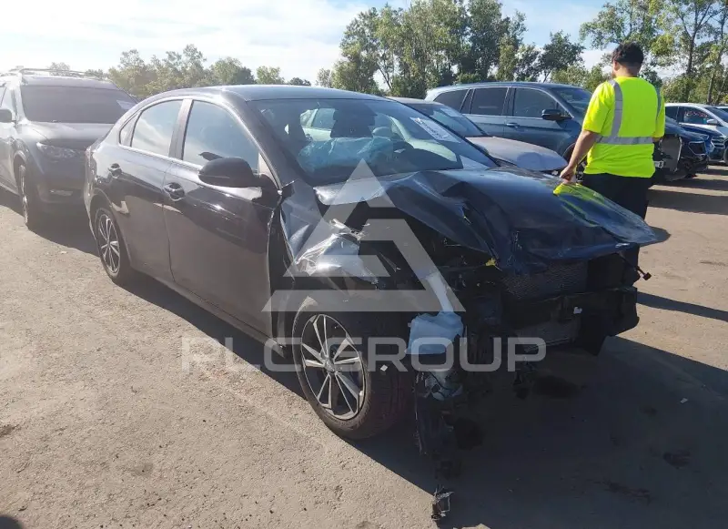 2023 KIA Forte фото