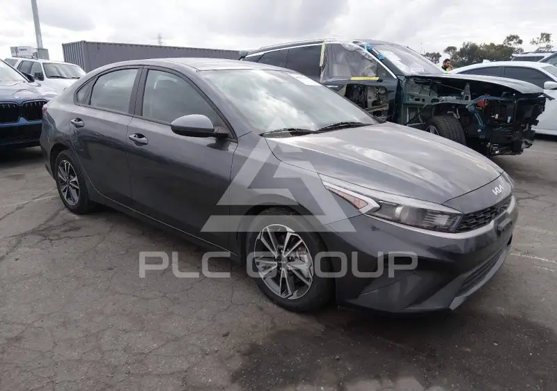 2023 KIA Forte фото