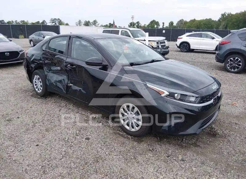 2023 KIA Forte photo