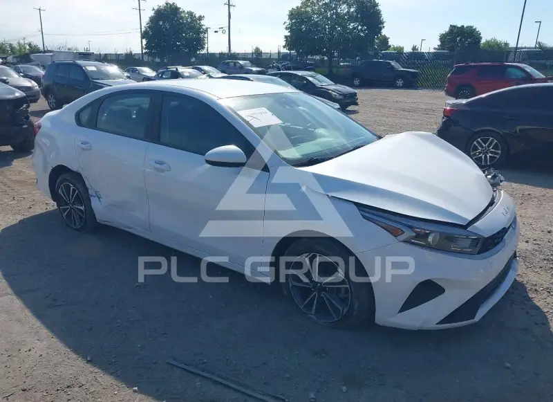 2023 KIA Forte фото