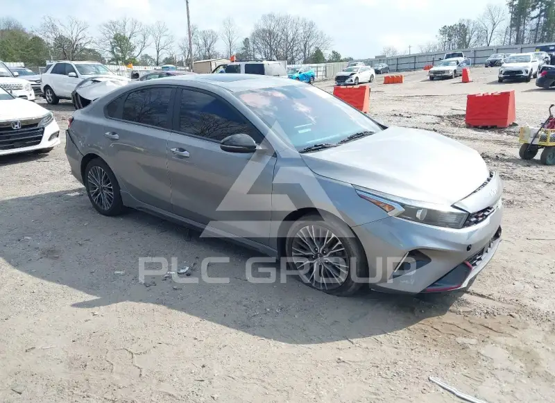 2023 KIA Forte фото