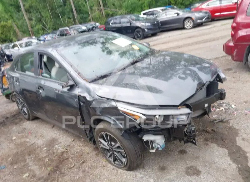 2023 KIA Forte фото