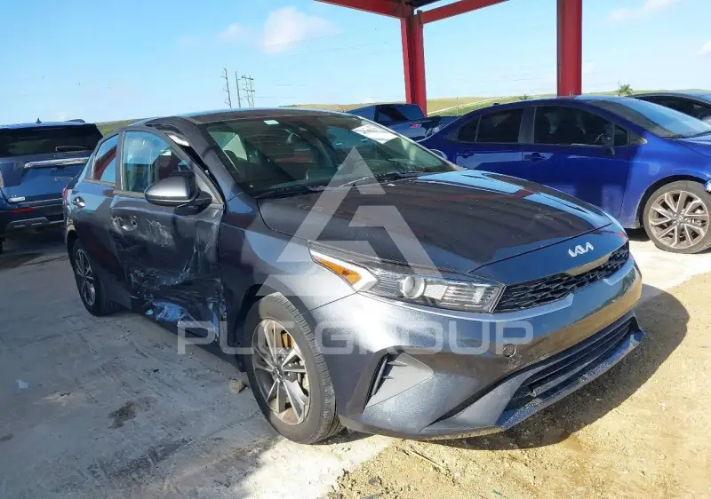 2023 KIA Forte фото